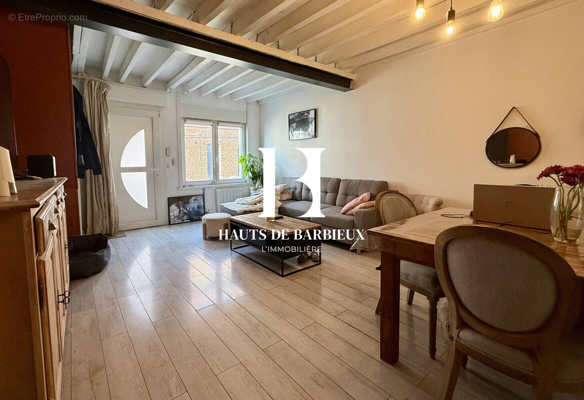 Maison 75 m² à Villeneuve-D'ascq  - photo 1