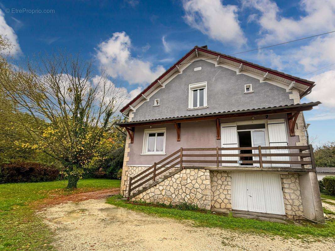 Maison à RAZAC-SUR-L'ISLE