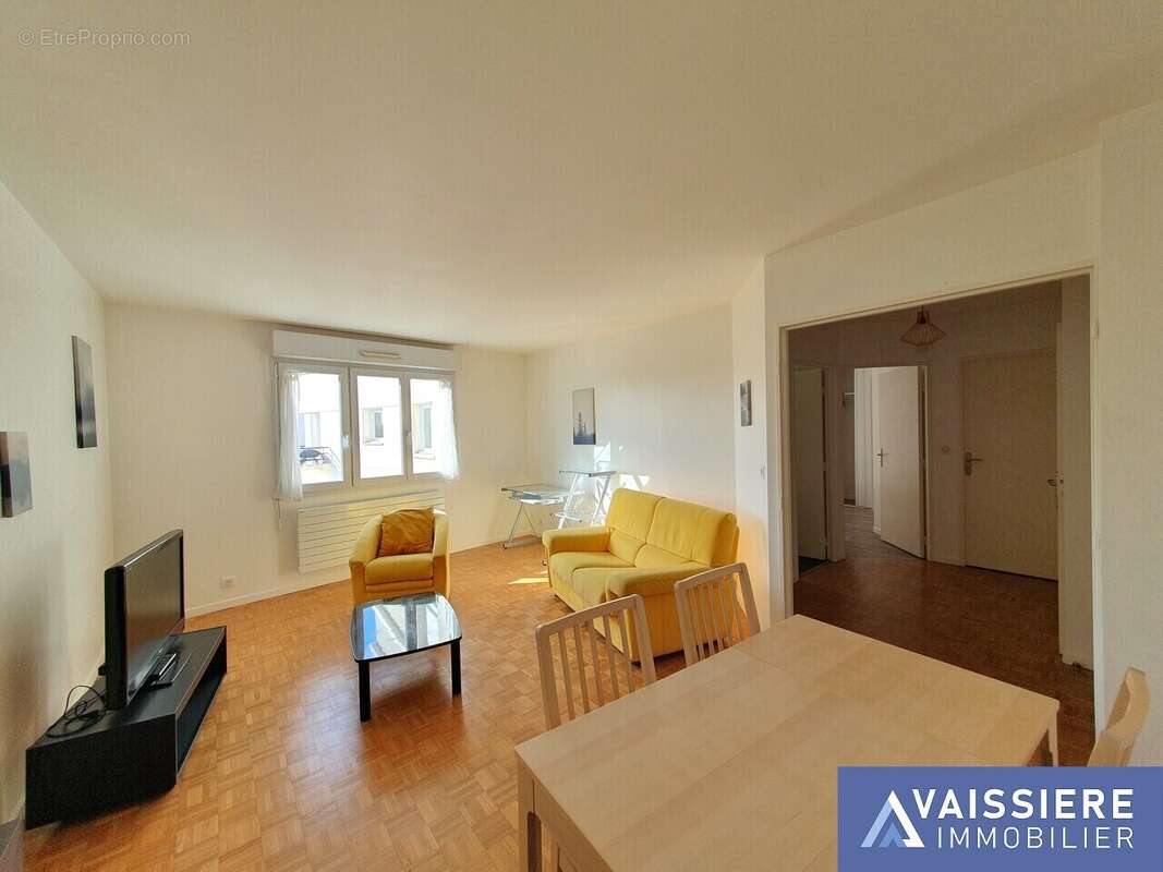 Appartement à SURESNES