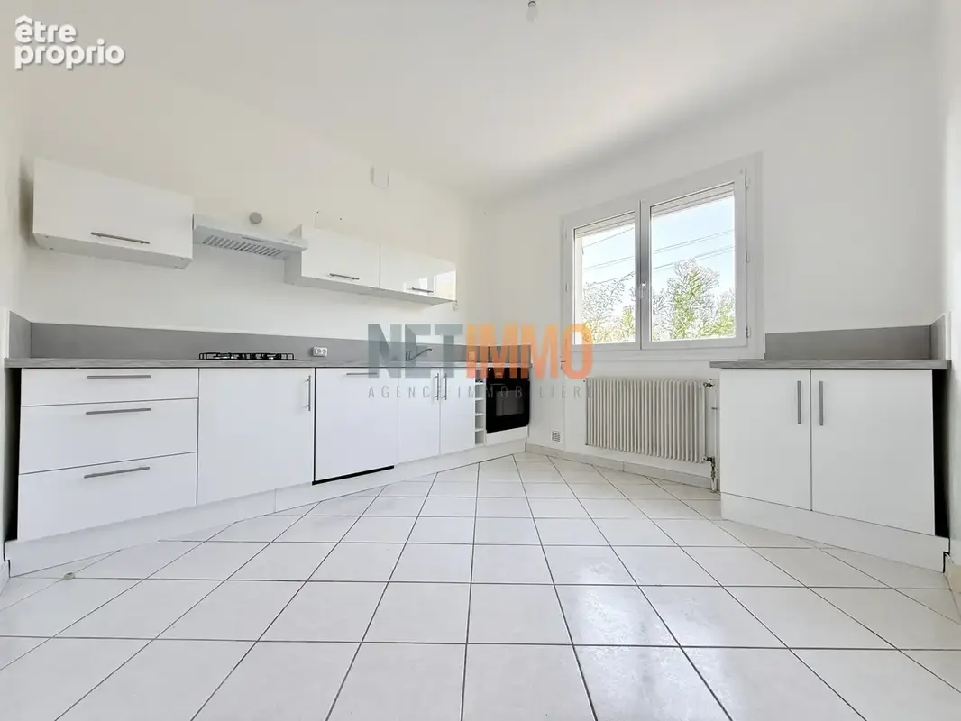 Maison 5/6 chambres - 2 salons - garage - photo 3