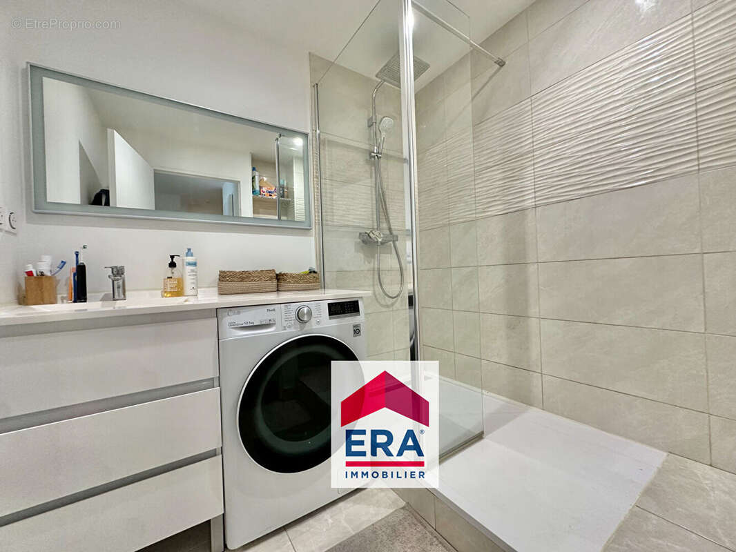 Appartement à SARTROUVILLE