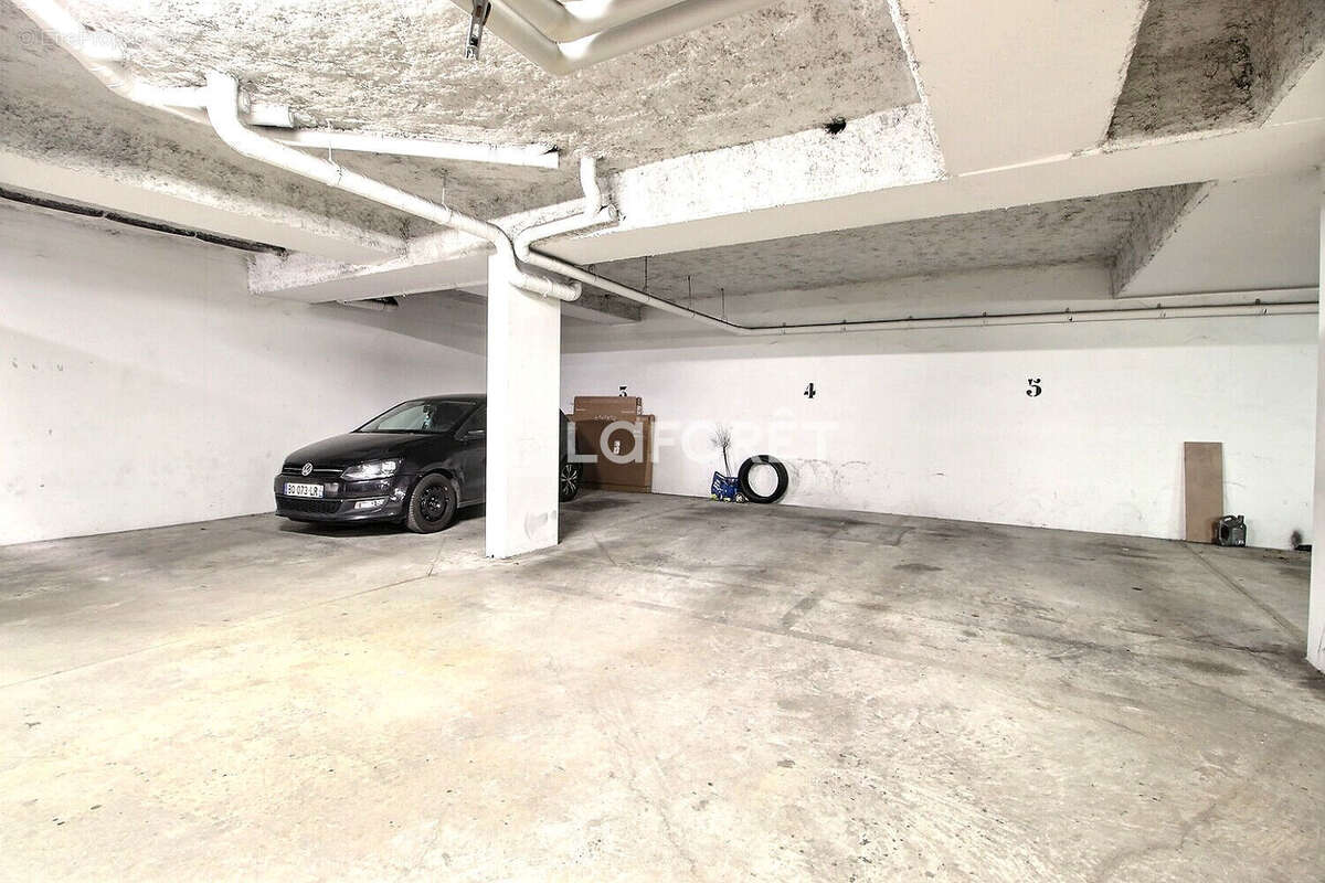 Appartement à GENNEVILLIERS