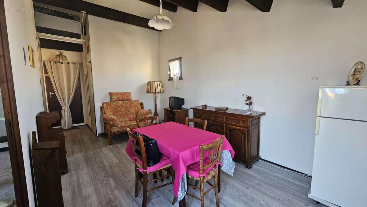 Appartement à FLEURY