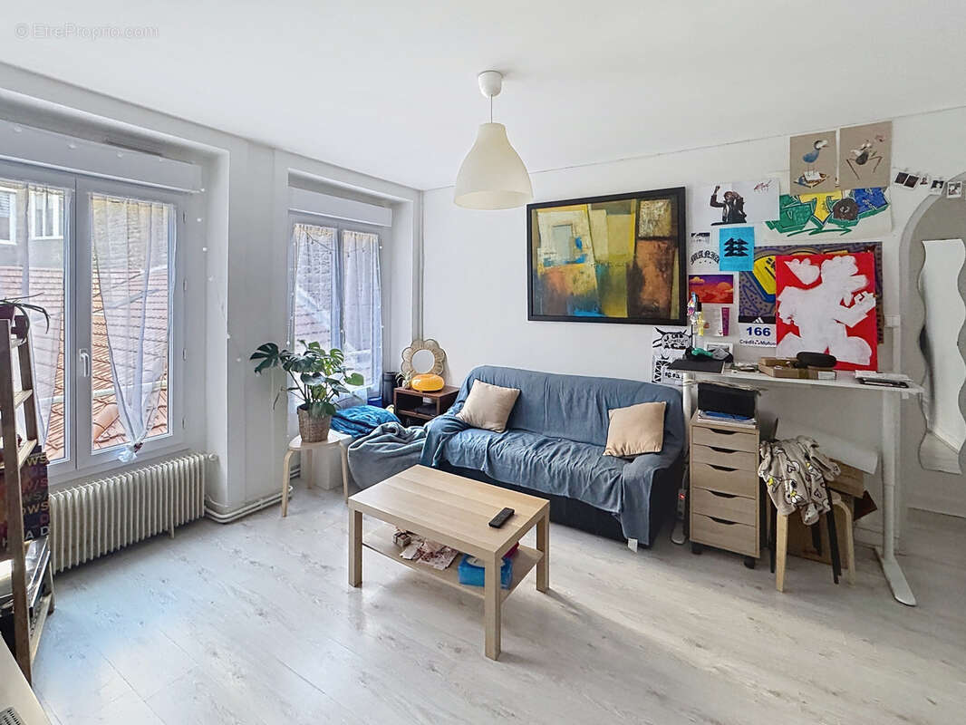 Appartement à SAINT-ETIENNE