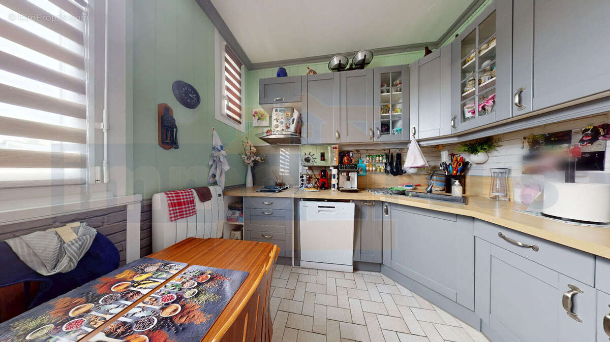 Commerce à BOIS-D&#039;ARCY