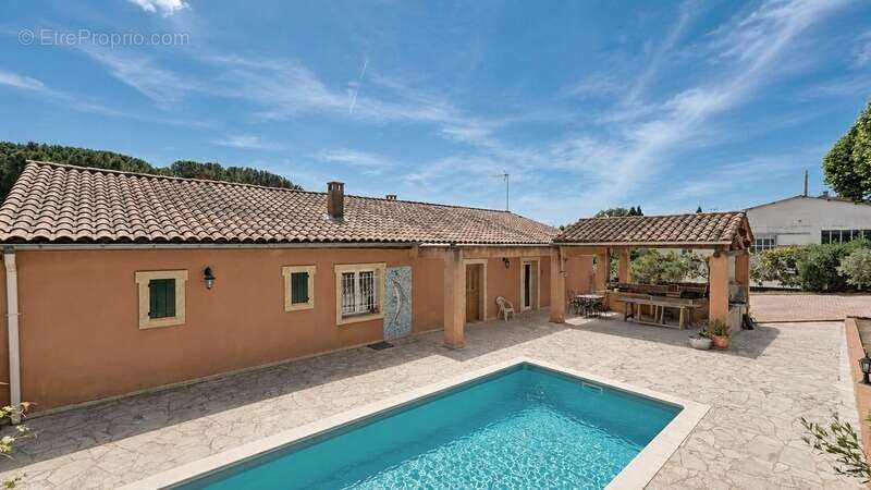 Maison à MERINDOL
