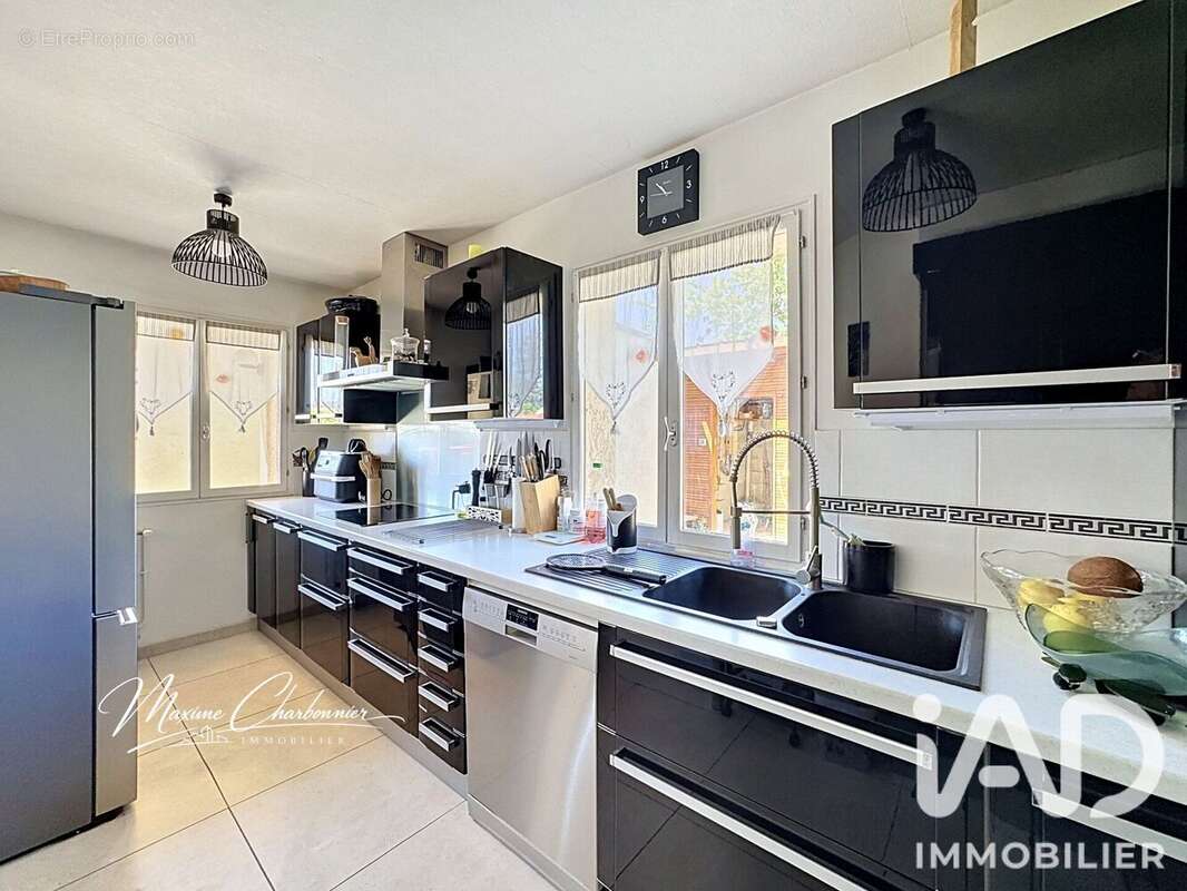 Maison 101 m² à Vert-Saint-Denis  - photo 8