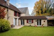 Maison à YEVRE-LA-VILLE