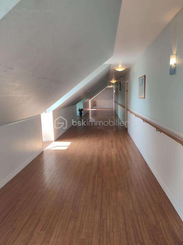 INVESTISSEMENT dans une résidence Senior studio au dernier étage à Verrières-le-Buisson - photo 11