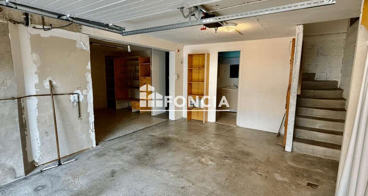 A proximité du parc à Saint-Apollinaire, très agréable et spacieuse maison jumelée sur 3 niveaux - photo 8