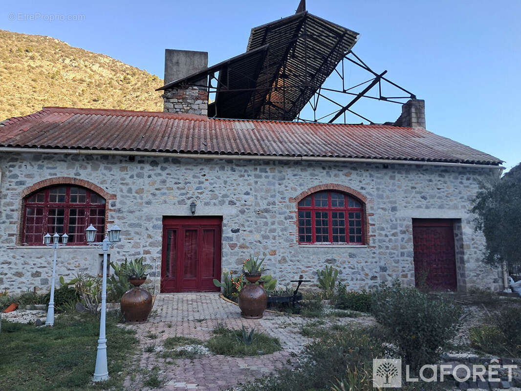Ensemble immobilier de caractère sur 3700 m²  Ancien atelier fonderie - photo 10