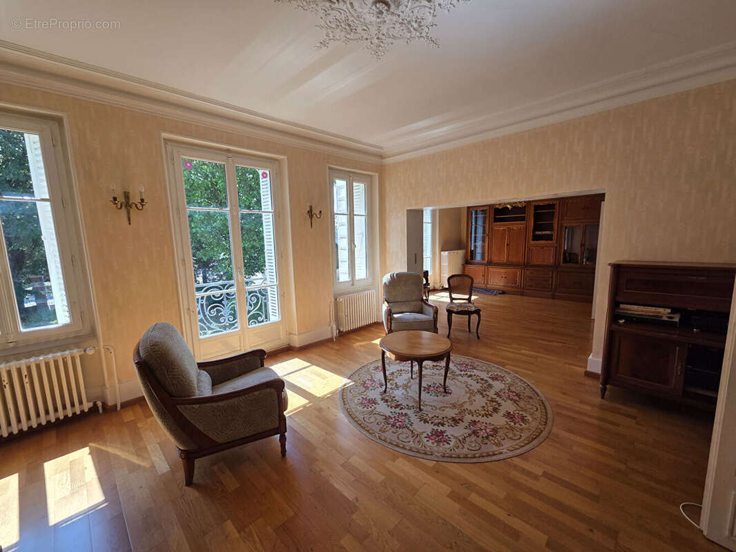 Maison à SAINT-REVERIEN