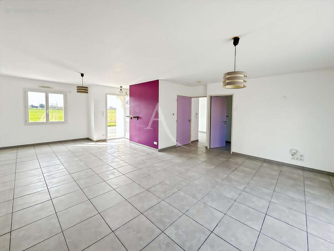 Maison à LE PERRIER