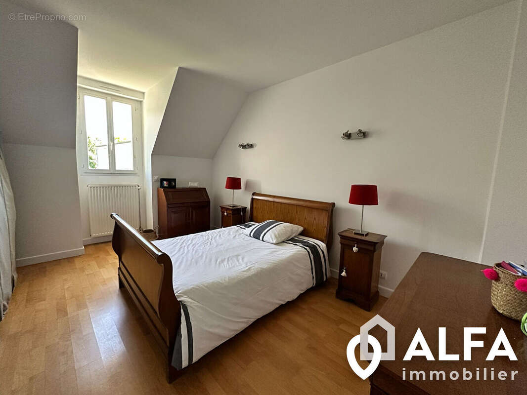 Maison à SAINT-GRATIEN