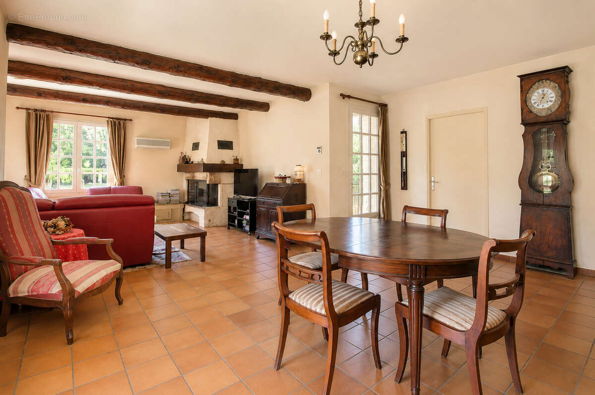 Maison à MAZAN