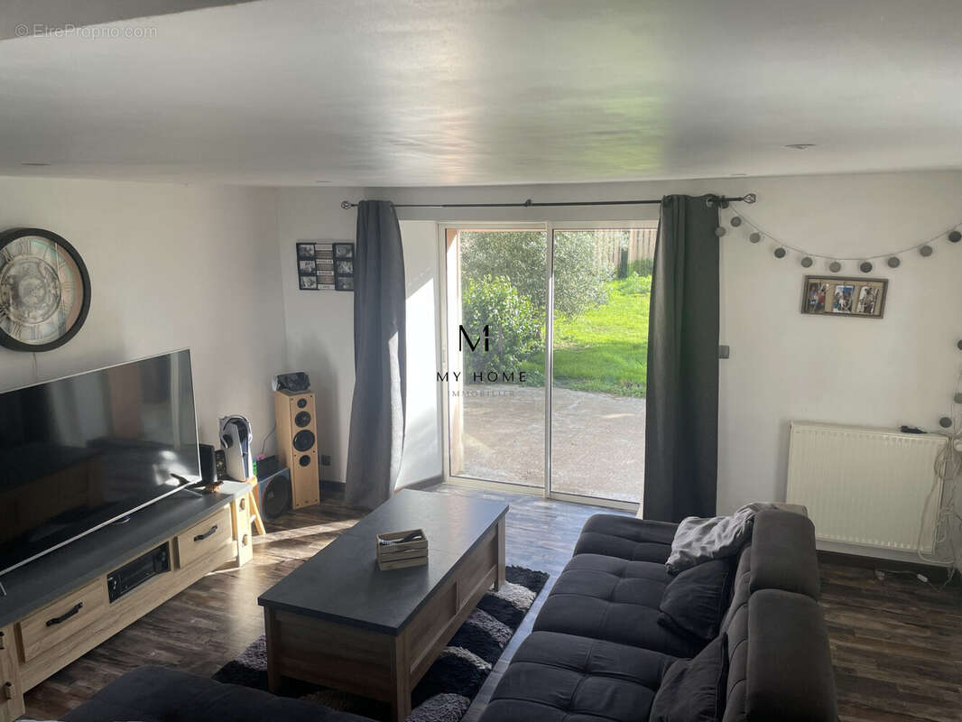 Maison à SAINT-OUEN-DE-MIMBRE