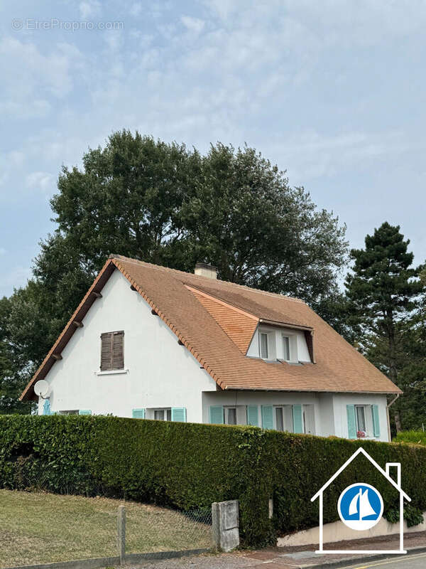 Maison à ARROMANCHES-LES-BAINS