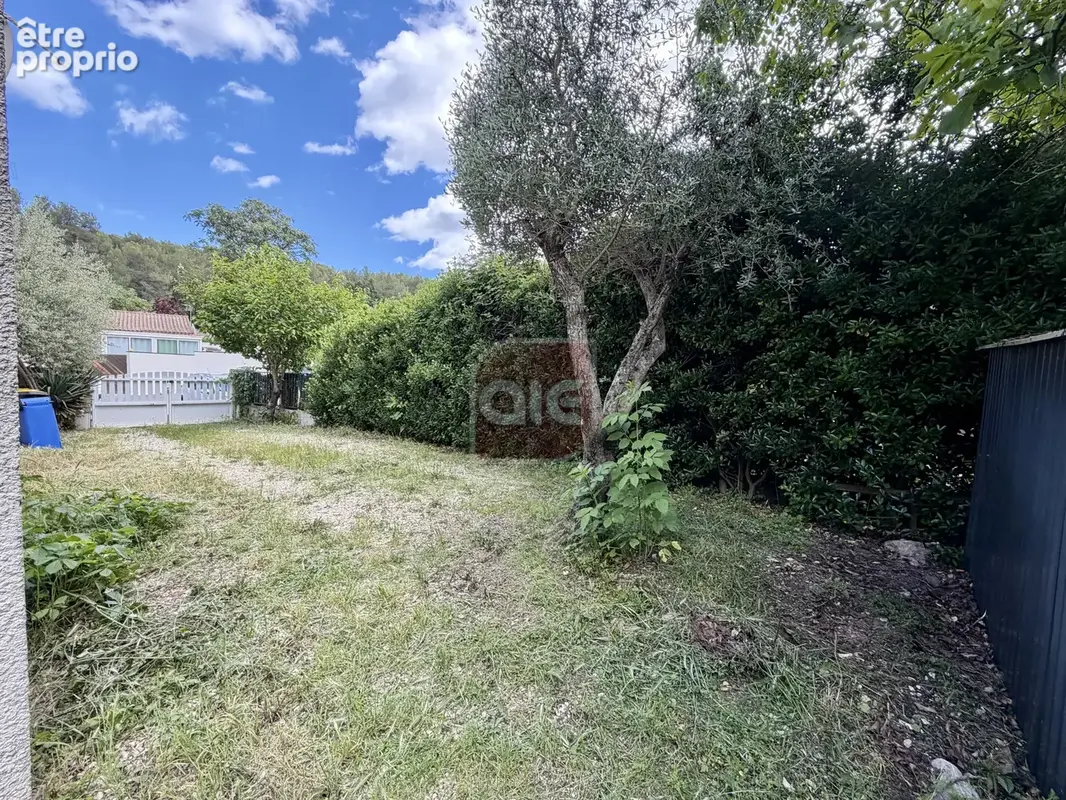 EXCLUSIVITÉ A.I.E. ! : Villa T4 en impasse sur une parcelle piscinable de 400 m2 - photo 10