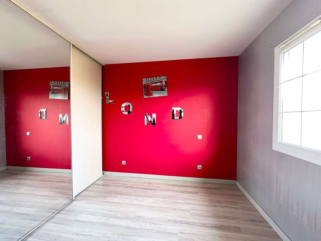 Chambre 3 - Maison à MONTREVEL-EN-BRESSE