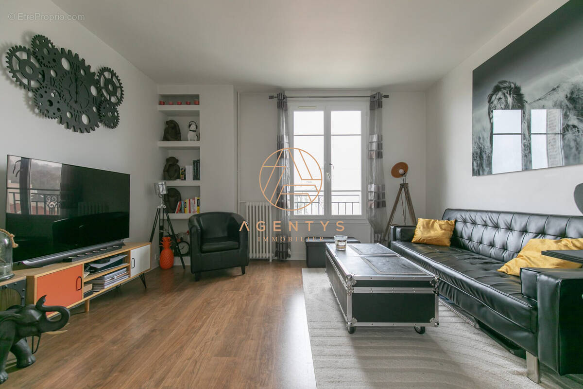 Appartement à SAINT-MAUR-DES-FOSSES