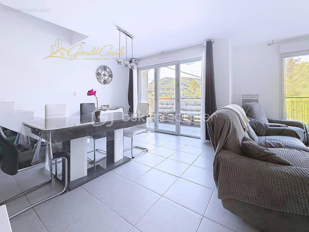 Appartement à AURIBEAU-SUR-SIAGNE