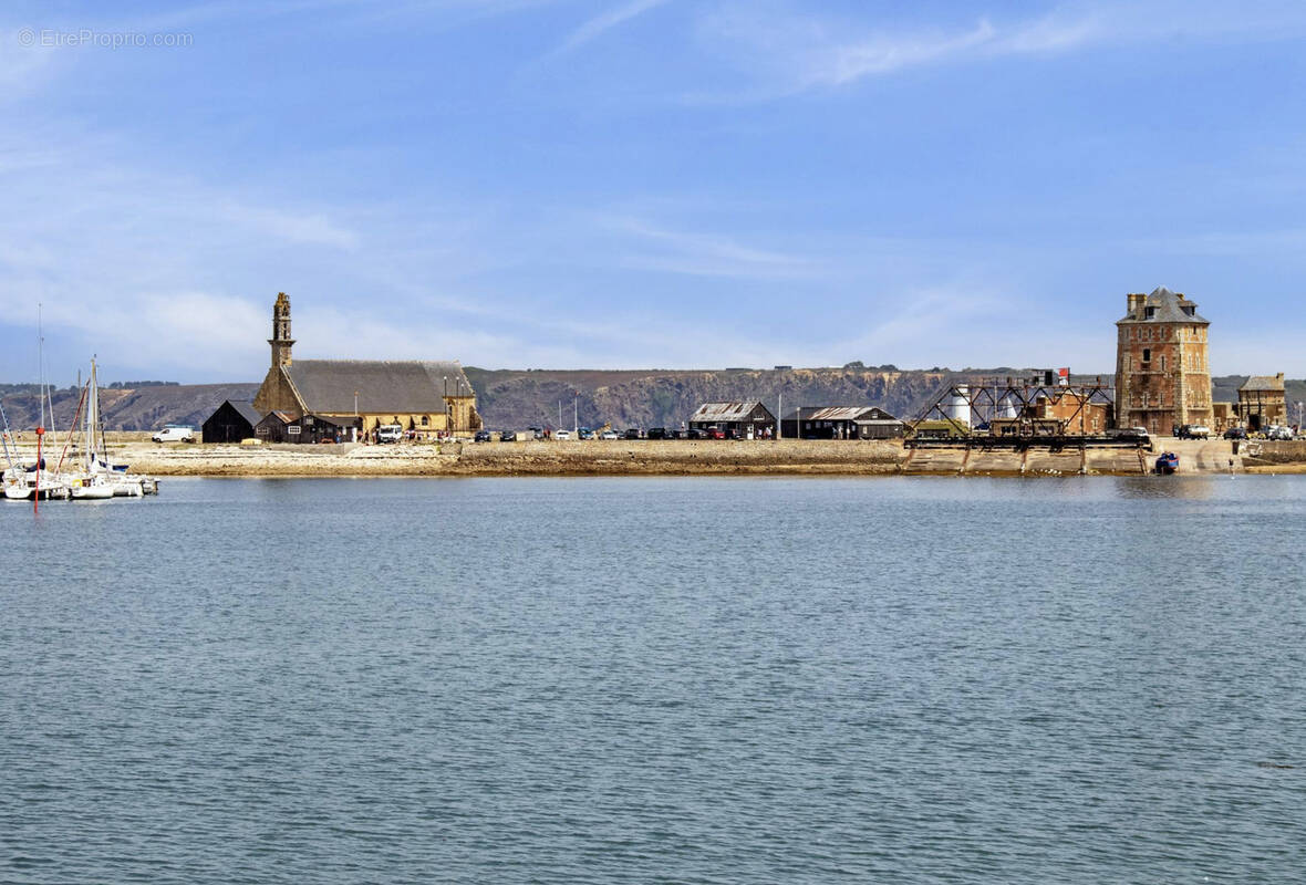Immeuble de caractère avec vue mer   Quai de Camaret-sur-Mer - photo 2