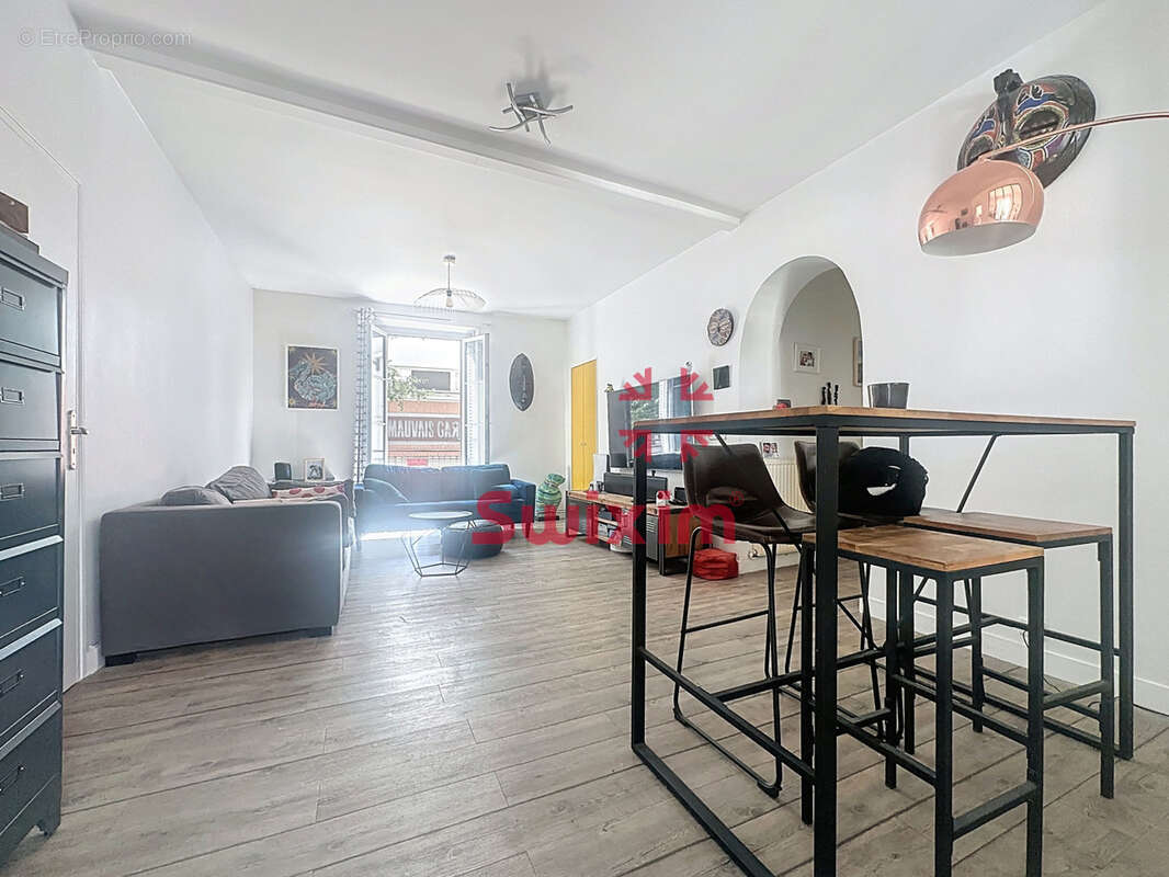 Appartement à PARIS-20E