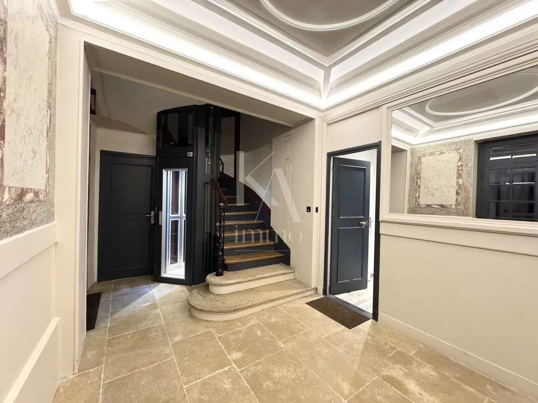 Appartement à PARIS-6E