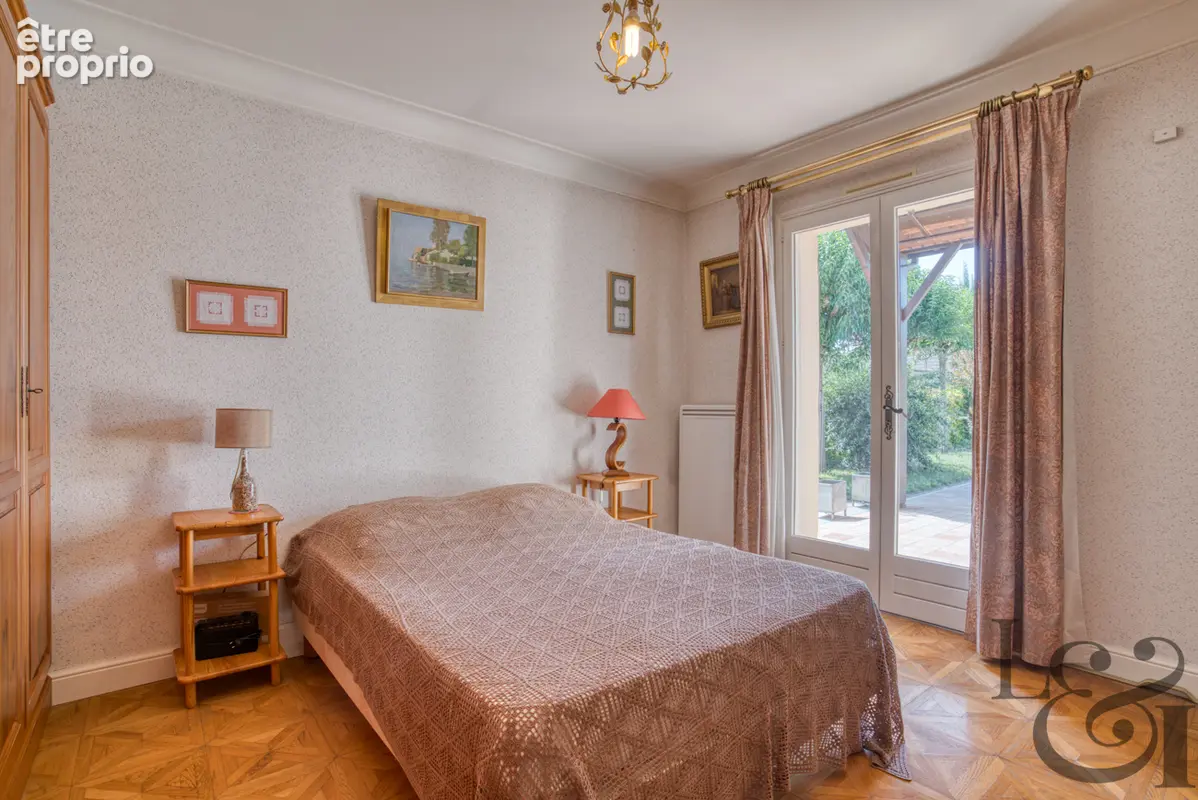 Villa traditionnelle avec garage attenant à vendre à Villeneuve-sur-Lot - photo 10