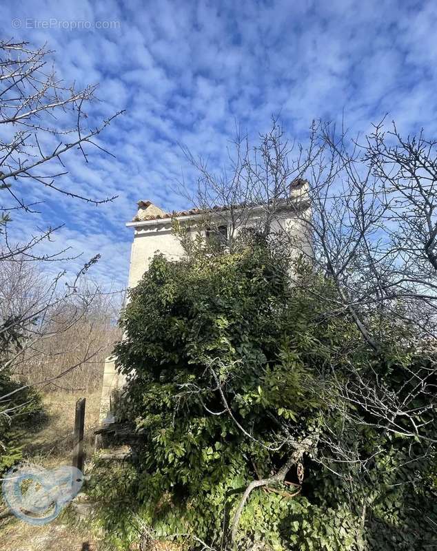 Terrain à REVEST-DU-BION