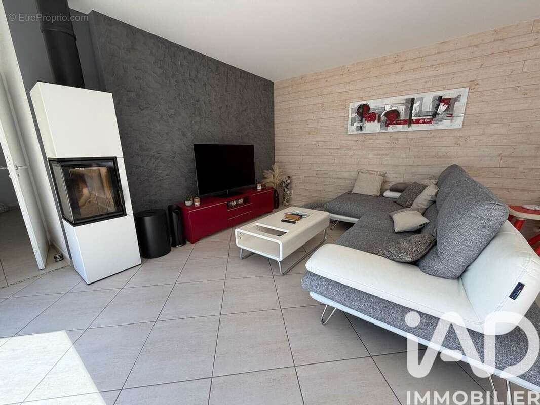 Maison 126 m² à Dompierre-Sur-Mer  - photo 3