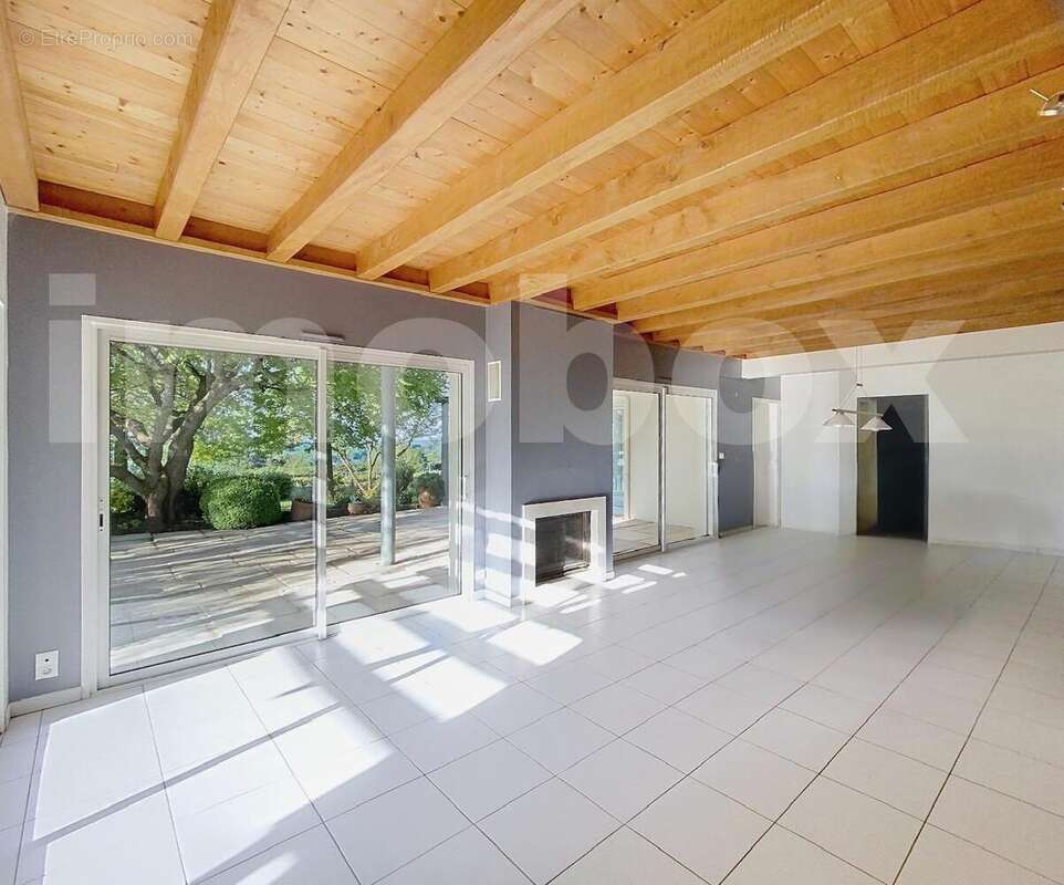 9 - Maison à OUDON