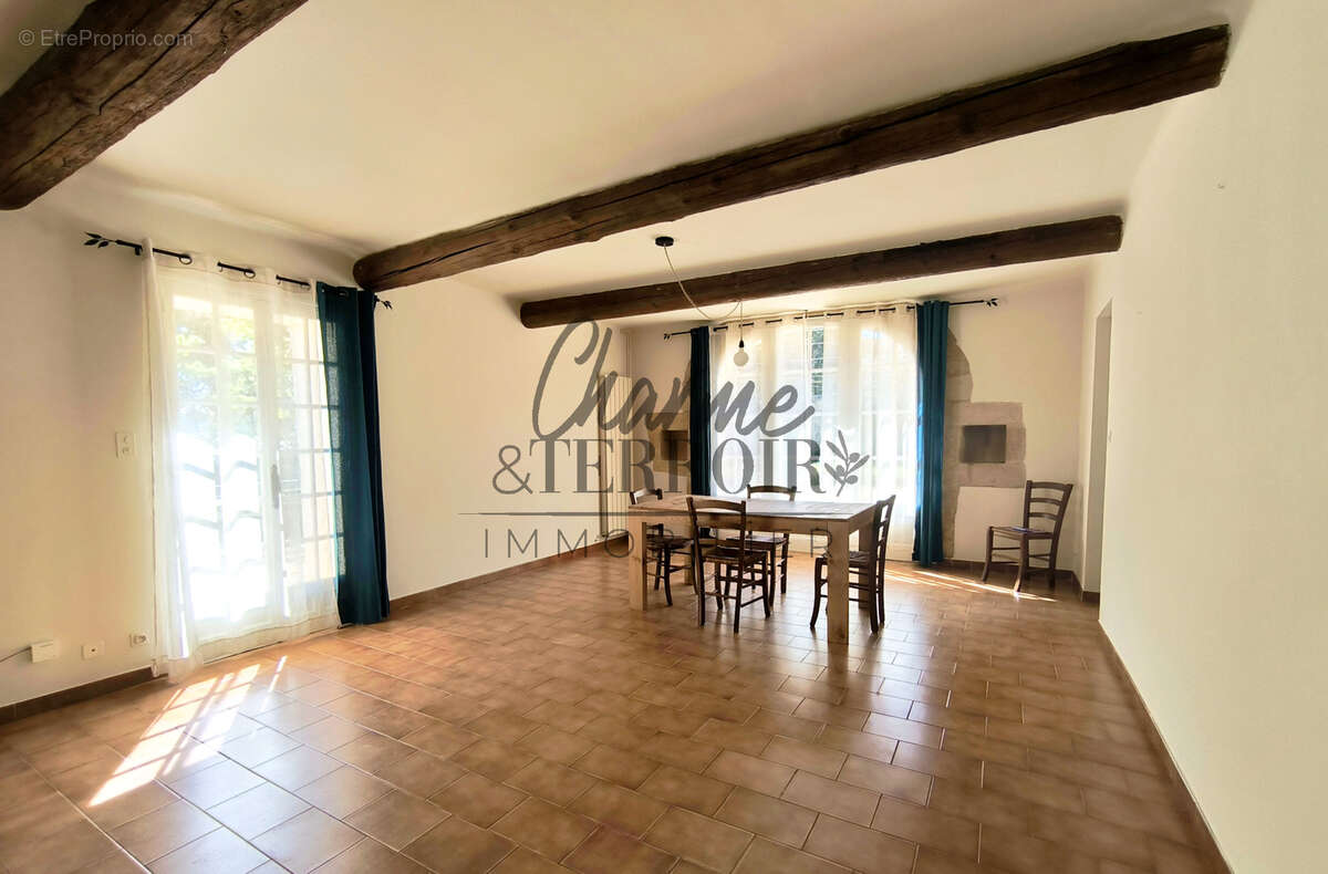 Maison à UZES