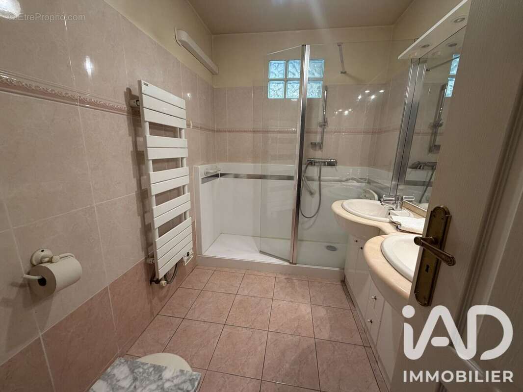Photo 7 - Maison à VILLEJUIF