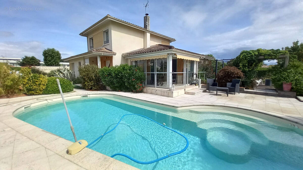 Photo 1 - Maison à PAREMPUYRE