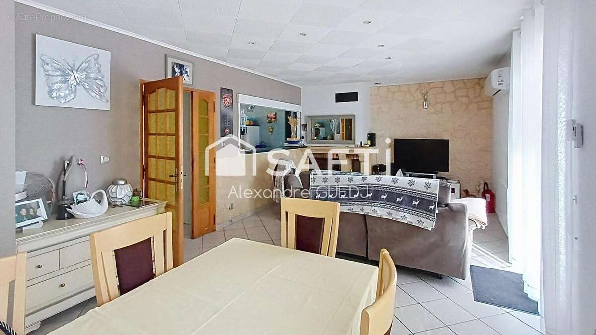 Maison 115 m² à Saint-Andre-De-Corcy  - photo 4