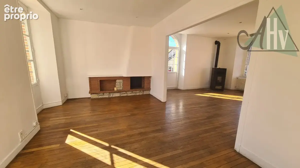 Maison de caractère - ancienne école - 134 m2 - 5 pièces - Morsains (51) - photo 10