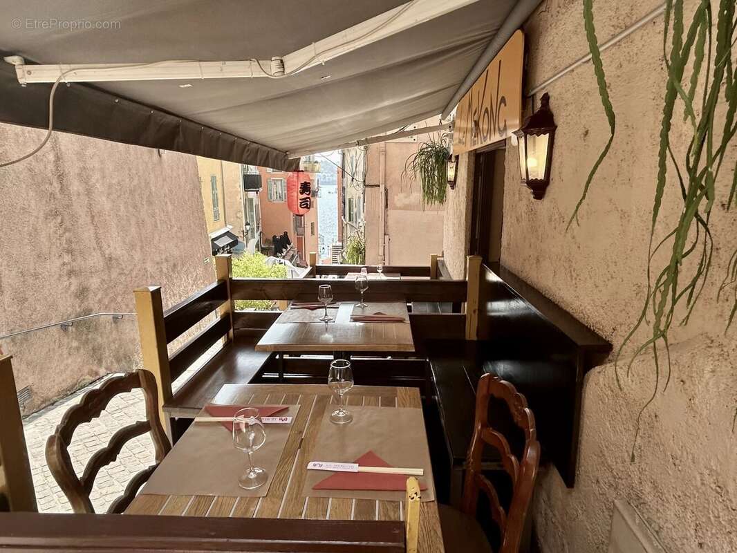 Commerce à VILLEFRANCHE-SUR-MER