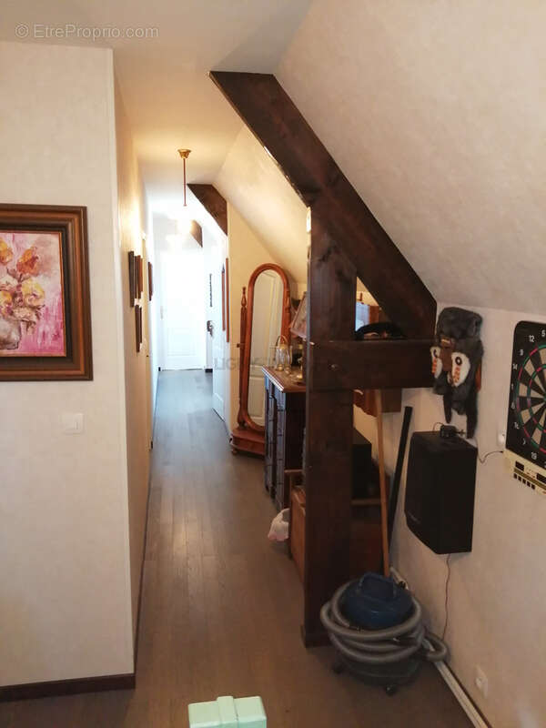 Maison à GREGES