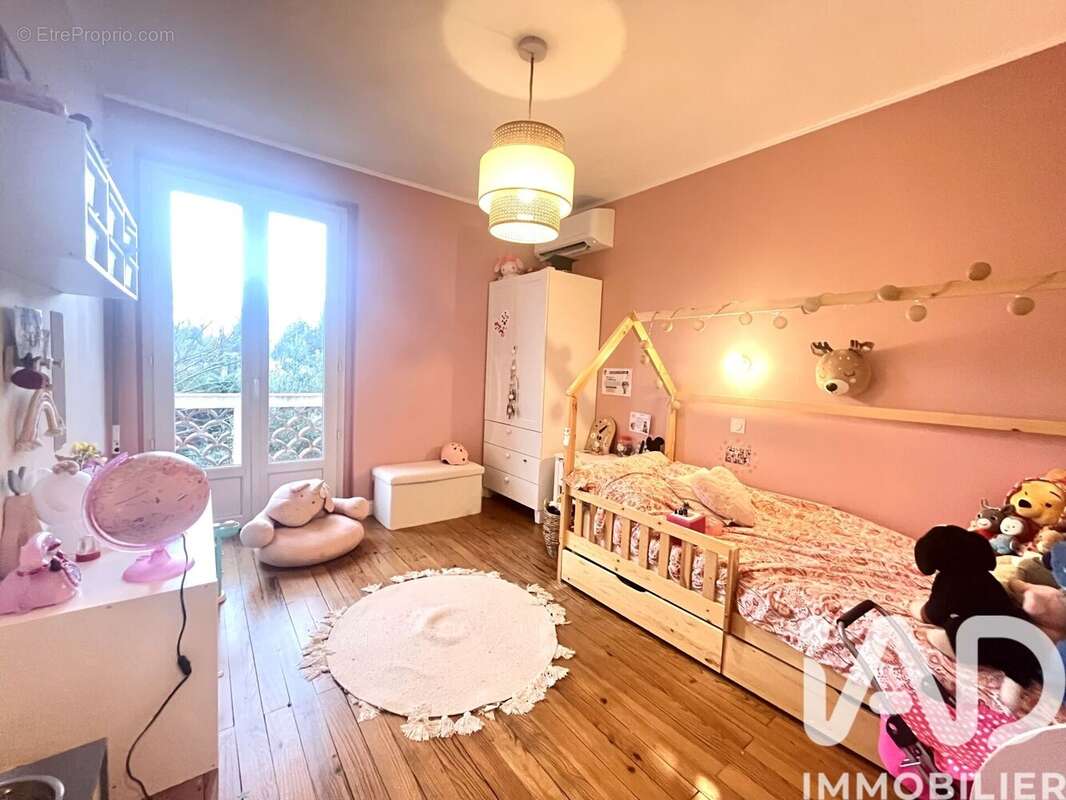 Maison 140 m² à Pessac  - photo 8