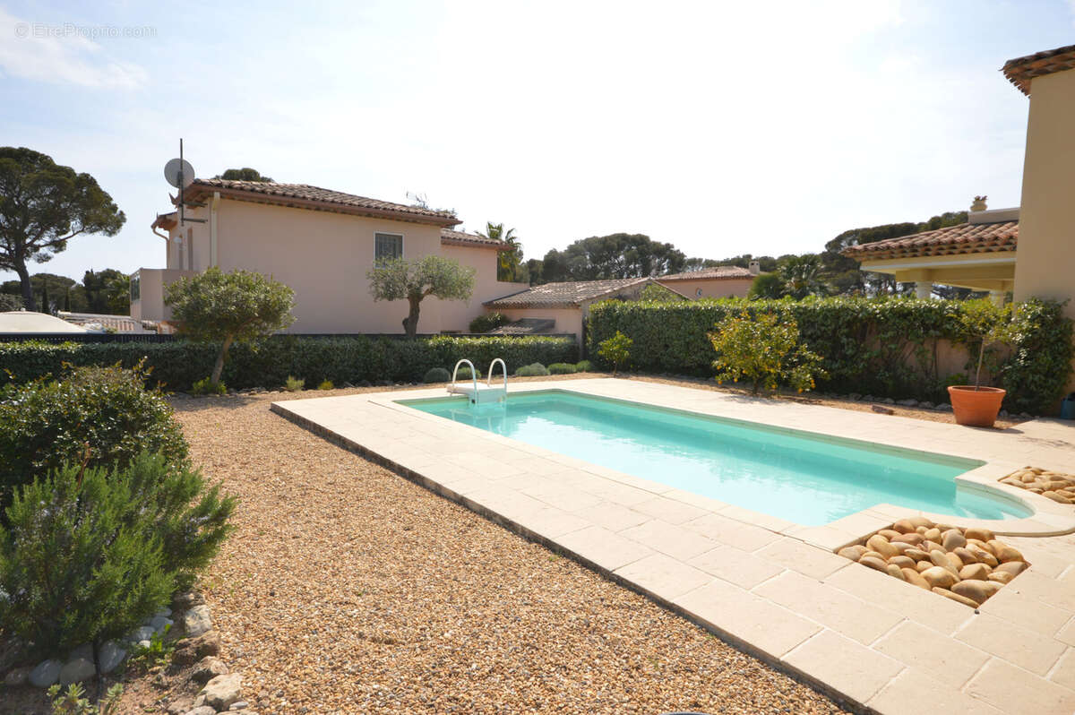 Appartement à SAINT-RAPHAEL