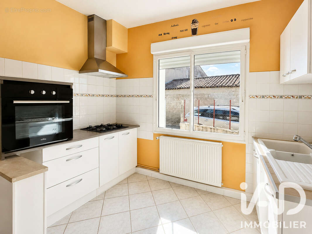 Maison 85 m² à Vars  - photo 4