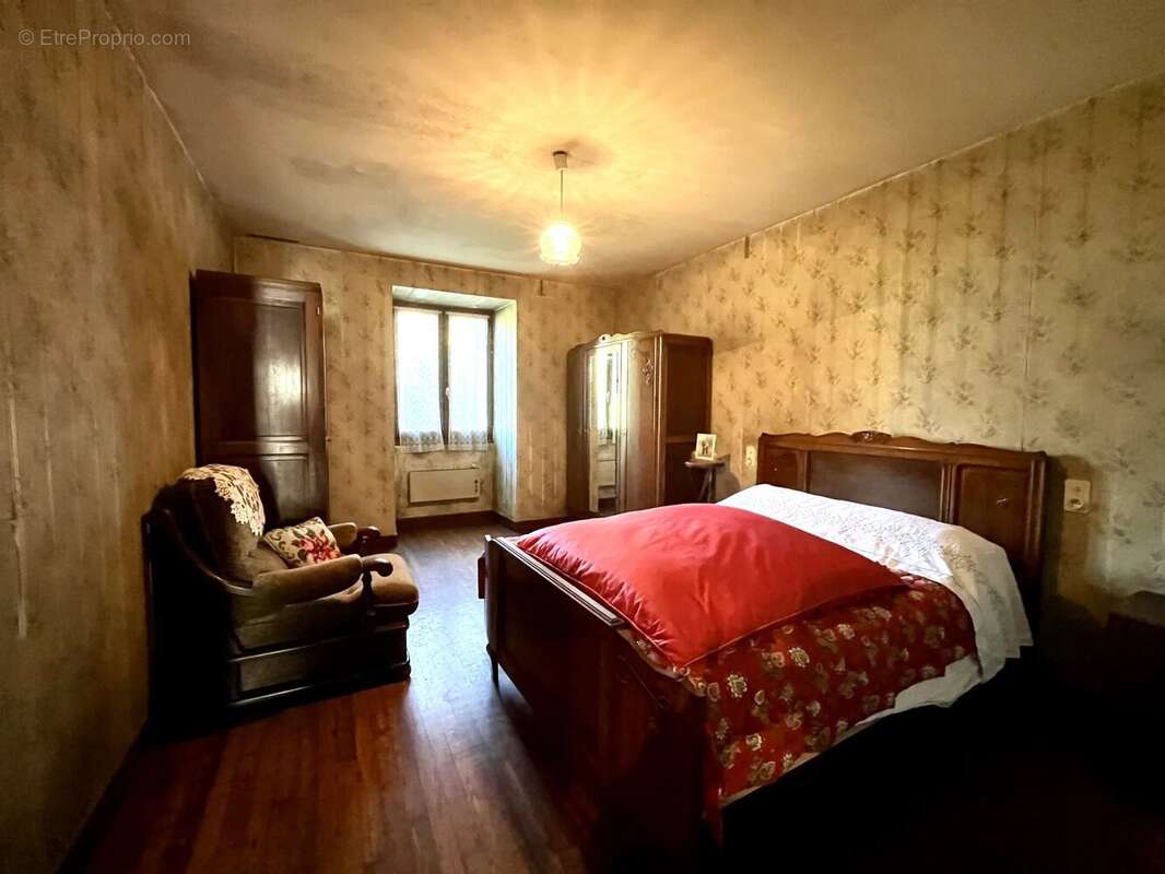 Maison à BOUTEILLES-SAINT-SEBASTIEN