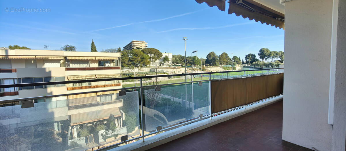 Appartement à LE CANNET