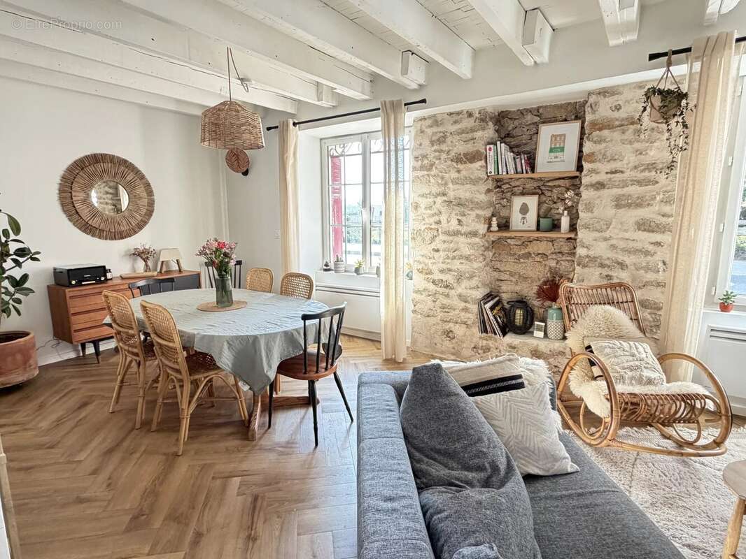 Maison à MONTBERT
