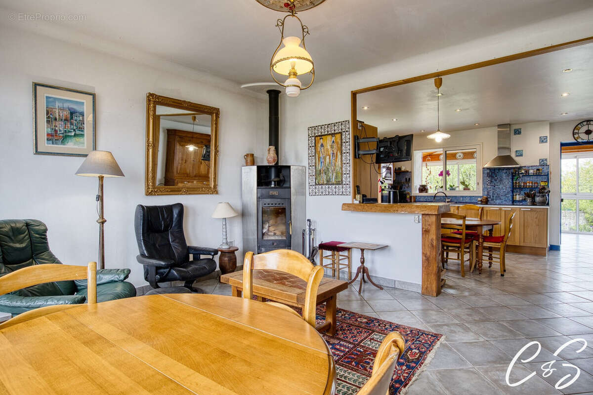 Maison à PLONEOUR-LANVERN