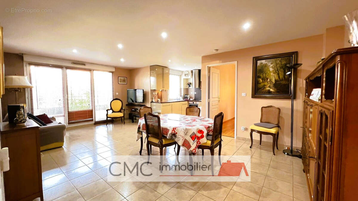 Appartement à LE COUDRAY