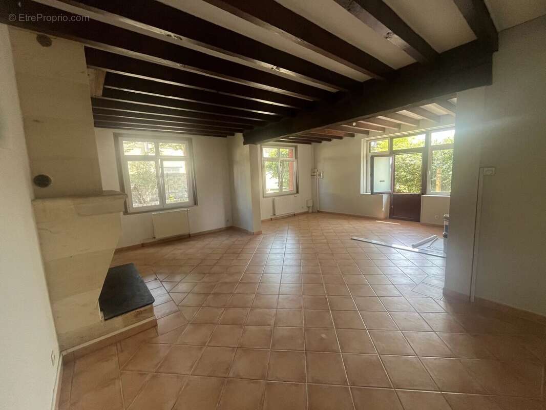 Vente maison en pierre t4 baurech 33880 - photo 4