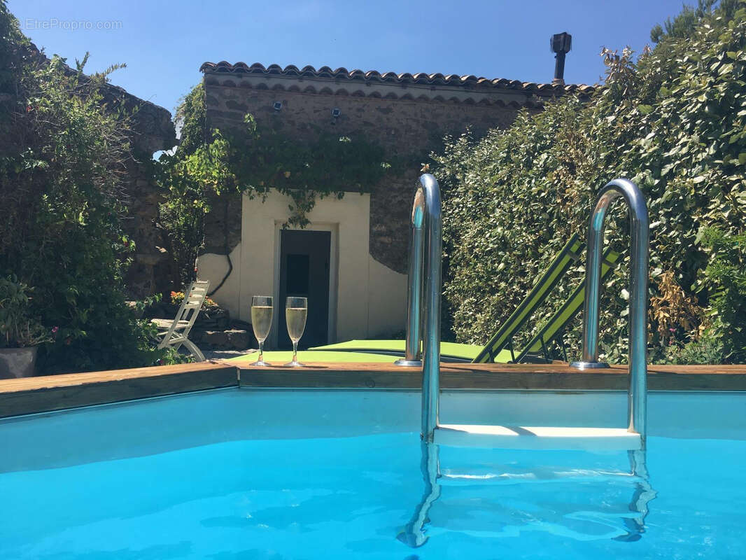 Maison à ESCALES