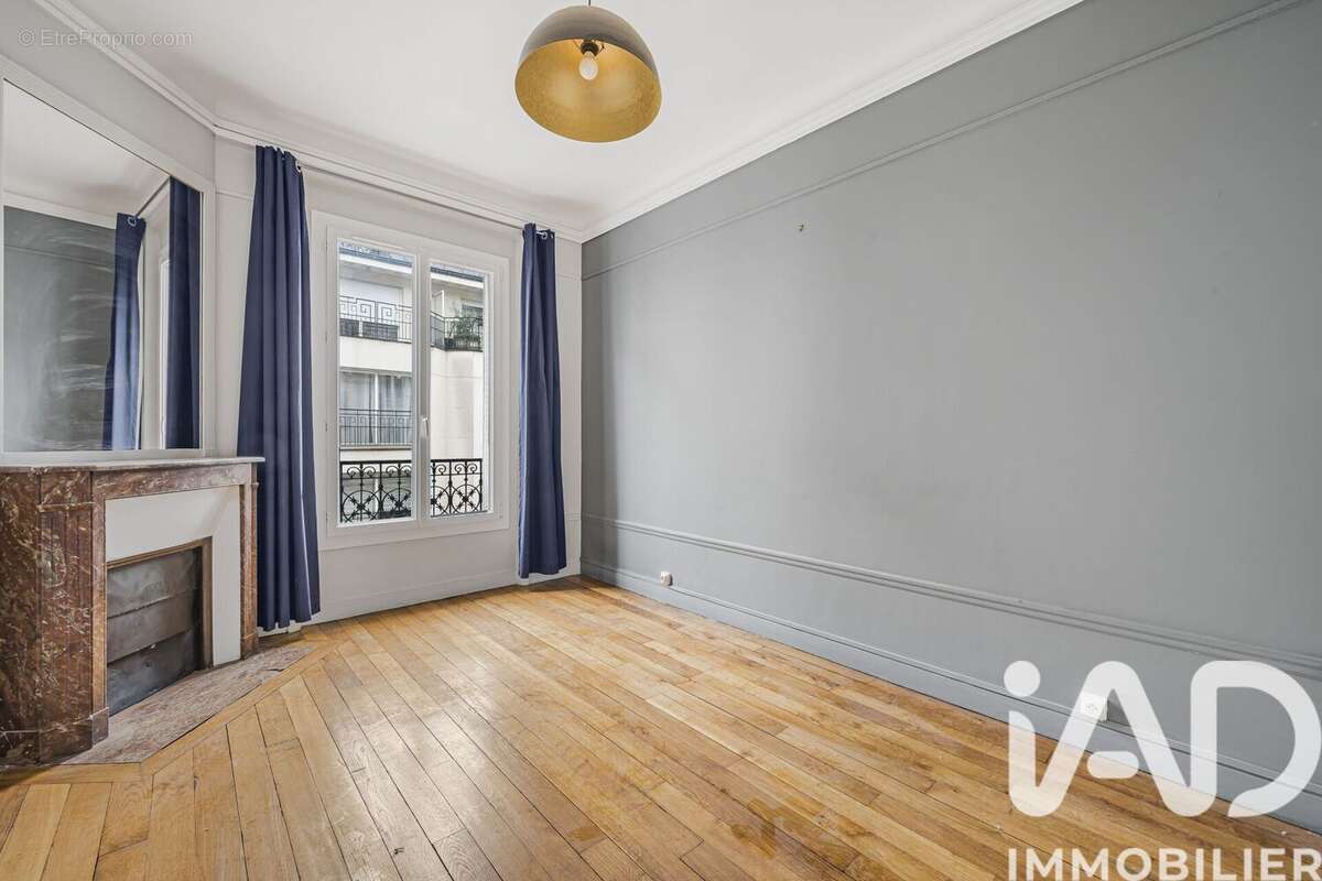 Photo 8 - Appartement à PARIS-18E